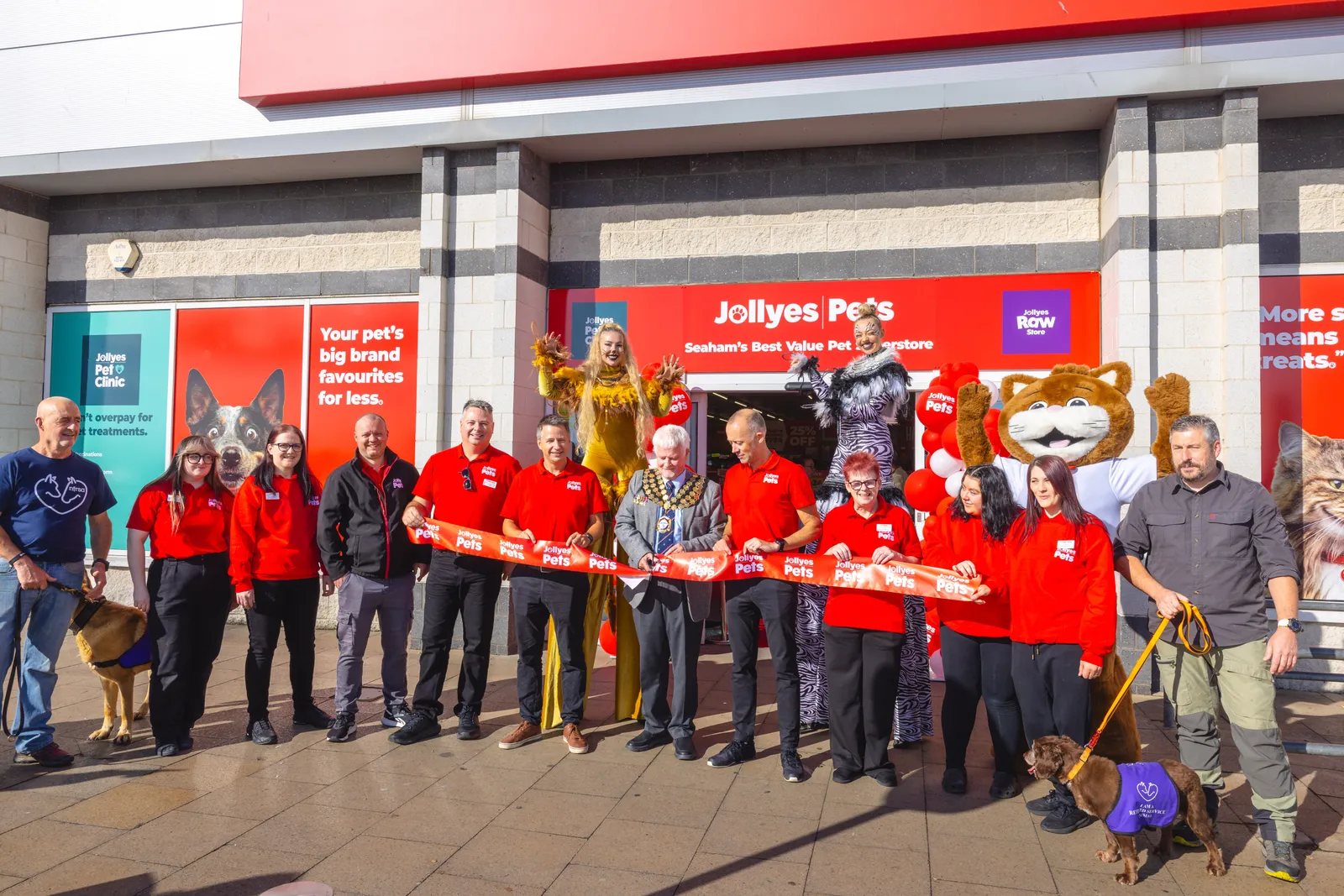 Jollyes opens new Seaham store creating seven local jobs