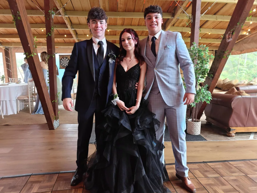 Durham Academy Students Celebrate in Style at Memorable Year 11 Prom
