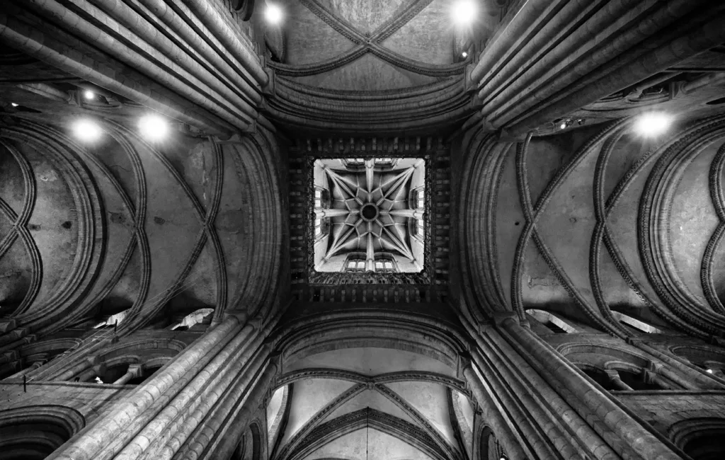 Where light meets stone