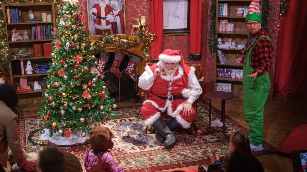 Santa’s Stories, Christmas Markets, and More: Edinburgh’s Holiday Magic is Here
