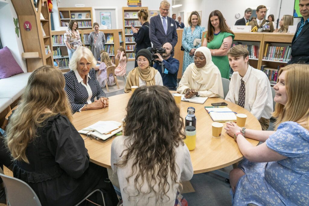 Her Majesty The Queen Opens Ratho Hub Library as Edinburgh Book Festival Launches Major Community Programme