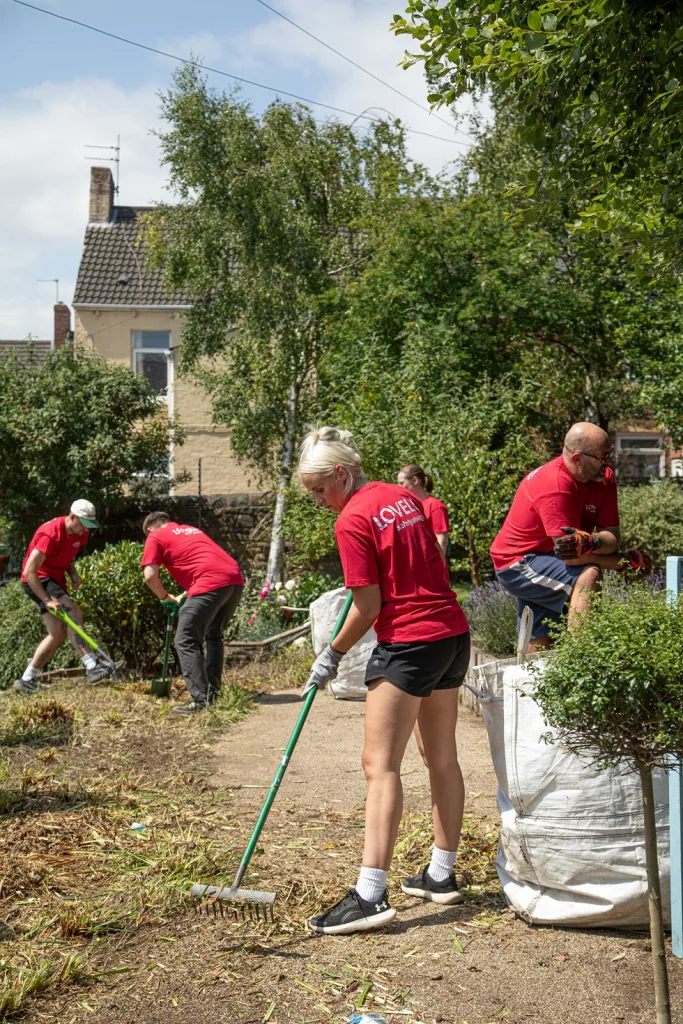 Lovell Volunteers Transform Overgrown Garden at Healthworks Lemington Centre