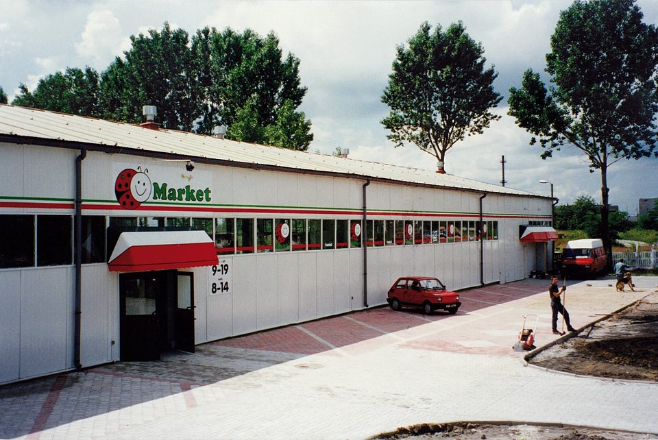 Biedronka in the 90s.