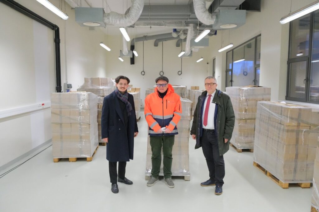 Transporting 35 000 books to Poznań!