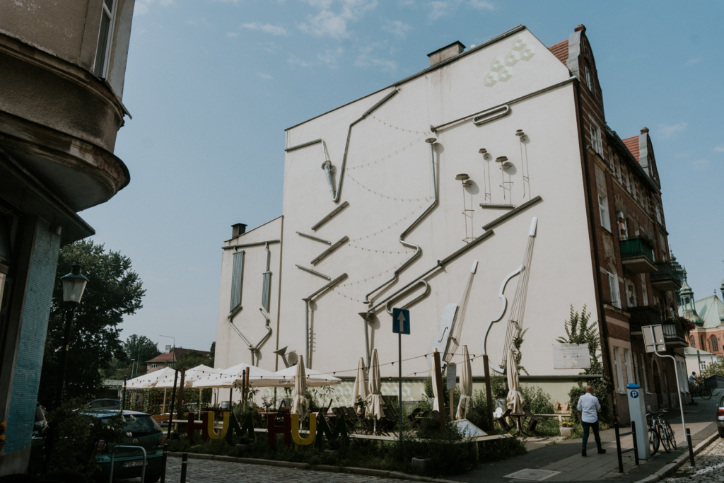 Poznan Murals: A Poznan Street Art Guide Beyond the Old Town