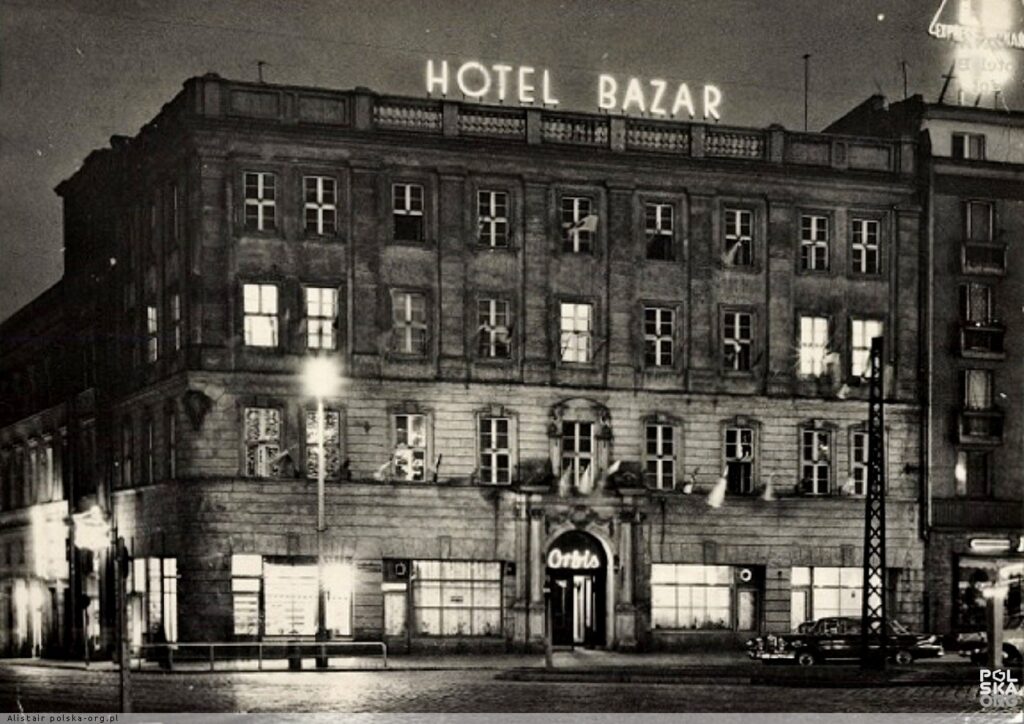 The Oldest Restaurants in Poznań: Bazar 1838, Ratuszowa, and the Living History of the Old Market Square.