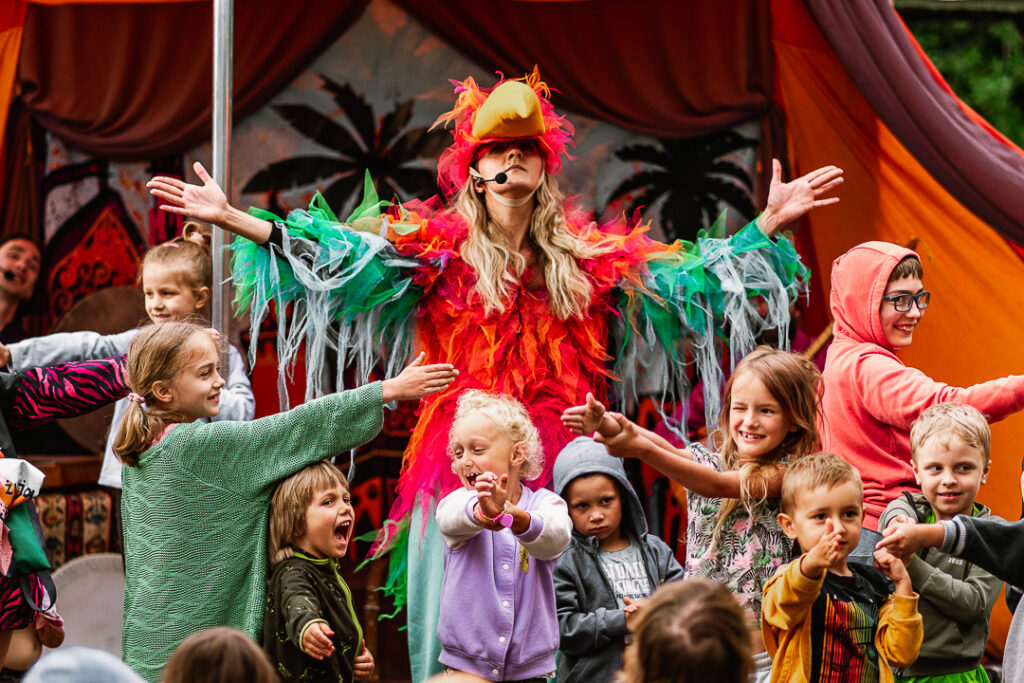 Creative Saturdays with Estrada Poznańska: Free Family Activities in Poznań