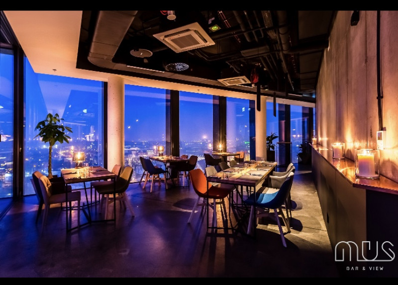 Rooftop Bars and Restaurants