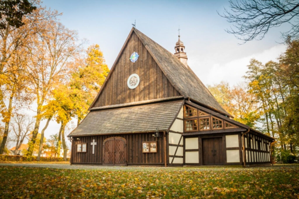 The Church of St. Andrew the Apostle: photo from the church's site.