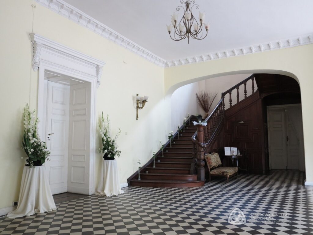 The Mielżyński Palace in Iwno to Be Restored with 3.5M PLN Grant