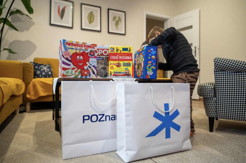 Gifts from the City of Poznań to the residents of the new family home.