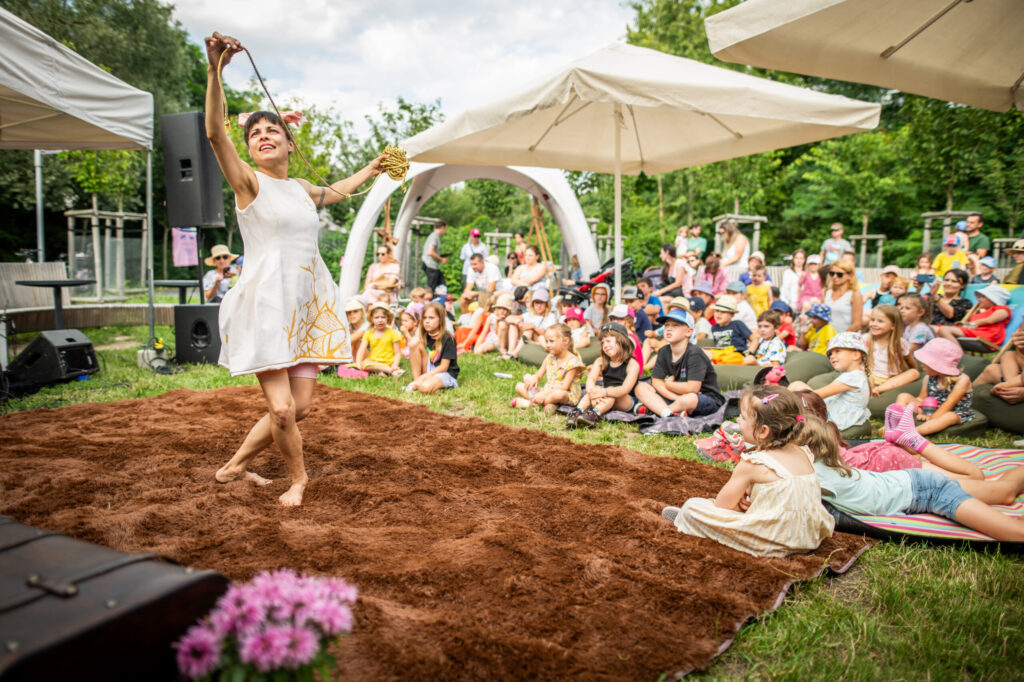 Creative Saturdays with Estrada Poznańska: Free Family Activities in Poznań