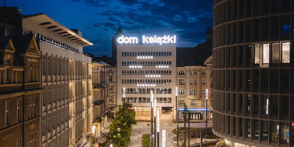 3 Must-Do Walking Trails in Poznań for Architecture Lovers