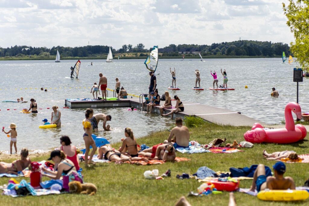 Parkowa Beach at Lake Kierskie