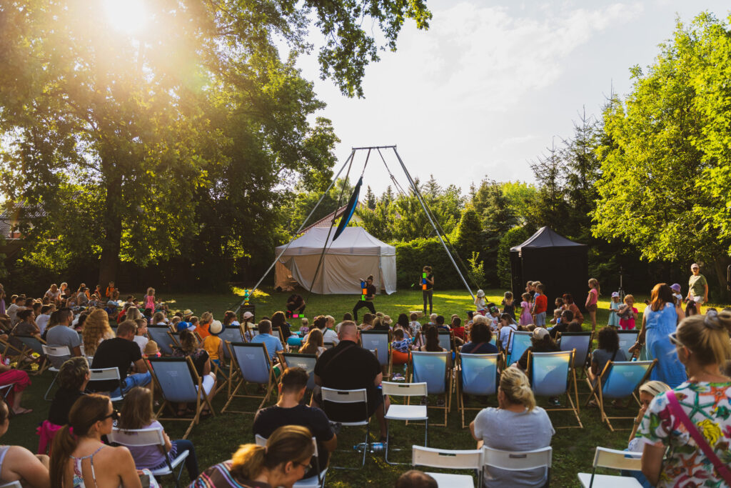 Creative Saturdays with Estrada Poznańska: Free Family Activities in Poznań