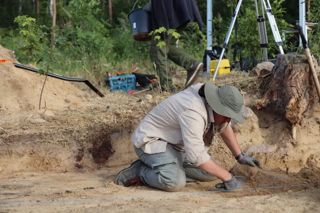 New Archaeological Discoveries in Greater Poland Reveal 5,500-Year-Old Tombs and Roman-Era Treasures