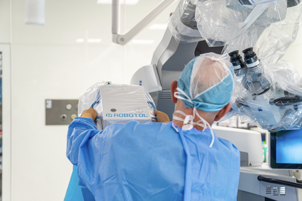 RobOtol Revolutionises Ear Surgery in Poznań