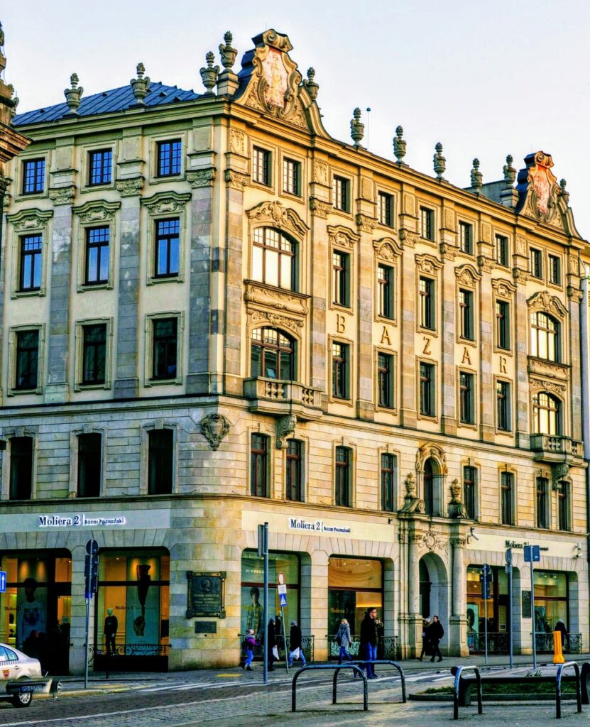 The Oldest Restaurants in Poznań: Bazar 1838, Ratuszowa, and the Living History of the Old Market Square.