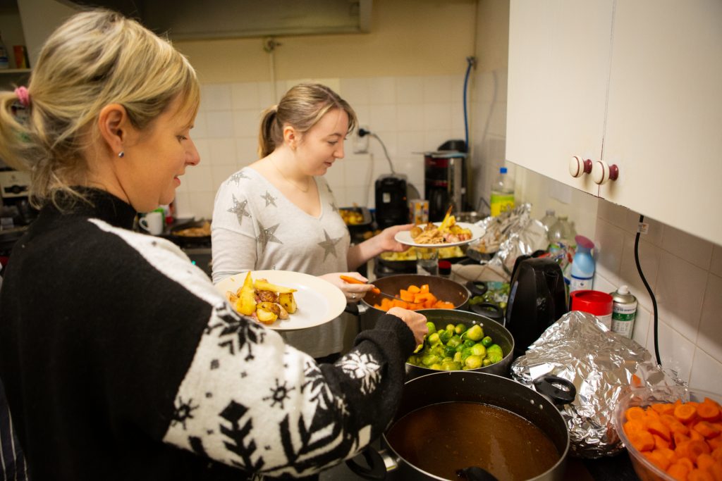 Ex-Sunderland Players and Local Businesses Join Forces to Provide Christmas Dinners for the Homeless