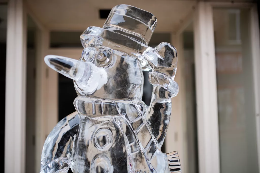 winter_ice_sculpture_trails_uk (002)