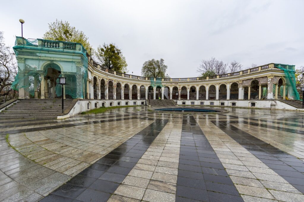 Discover Bastion Sakwowy in Wrocław